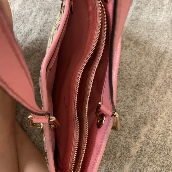 Gucci Monogram With Pink Leather - Picture 7 of 11